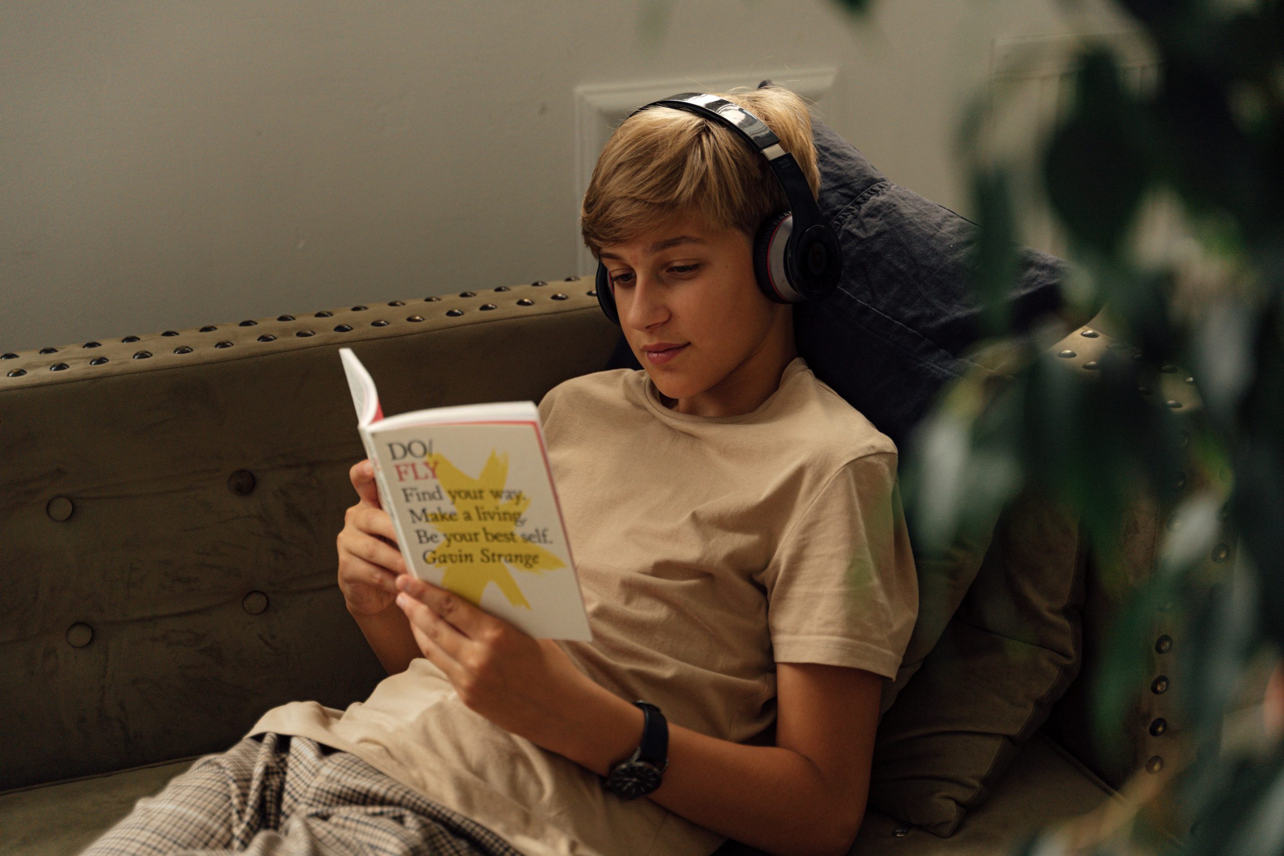 Why Reading Is Good For Your Brain